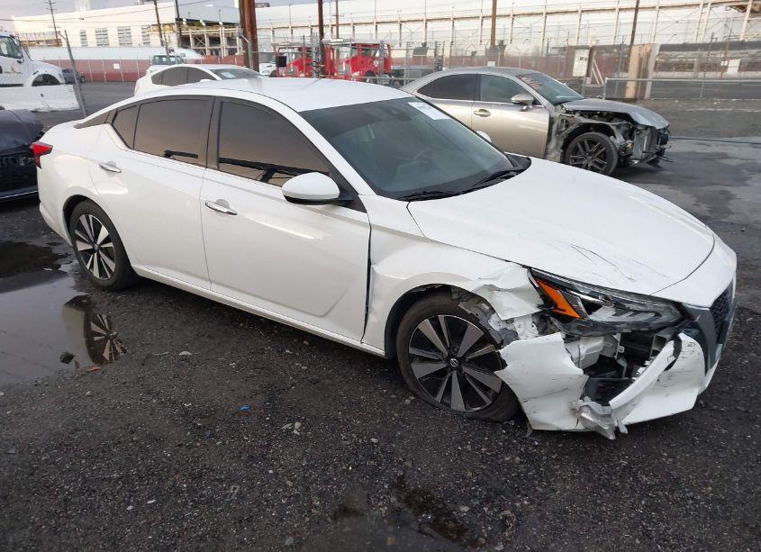 2021 Nissan Altima SV FWD (VIN 1N4BL4DV7MN356327) main photo
