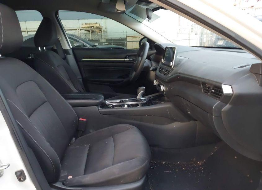 Photo 5 of 2021 Nissan Altima SV FWD (VIN 1N4BL4DV7MN356327)