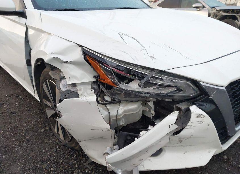 Photo 6 of 2021 Nissan Altima SV FWD (VIN 1N4BL4DV7MN356327)