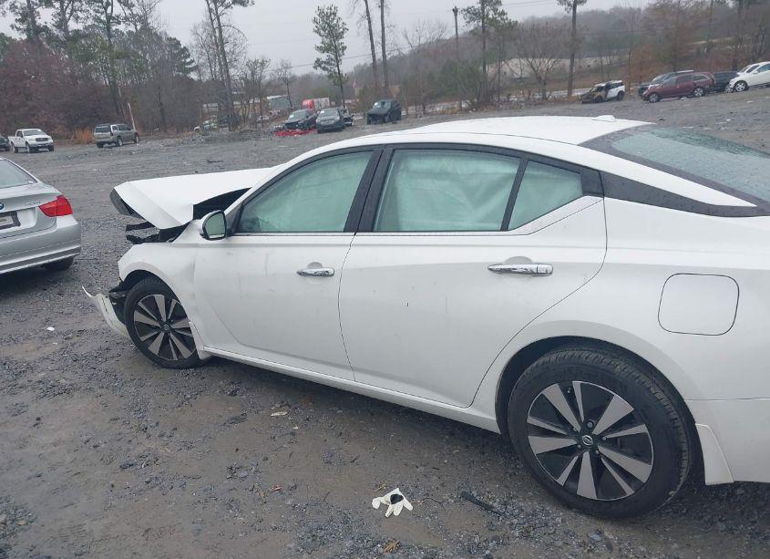 Photo 15 of 2021 Nissan Altima SV FWD (VIN 1N4BL4DV7MN375184)