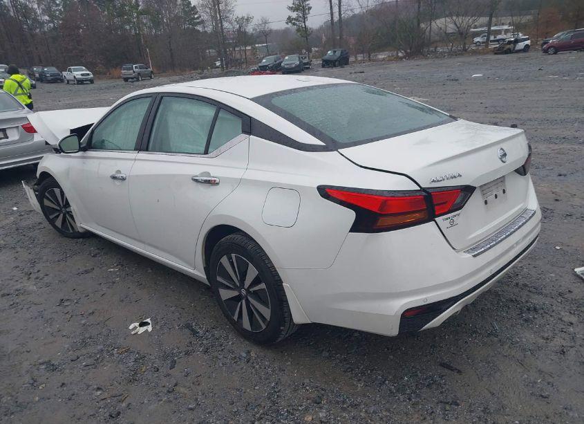 Photo 3 of 2021 Nissan Altima SV FWD (VIN 1N4BL4DV7MN375184)