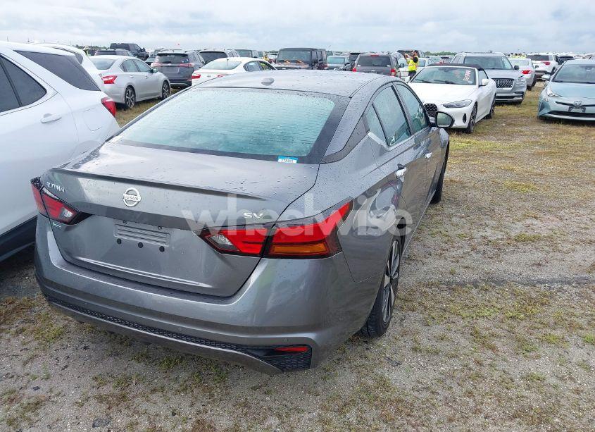Photo 4 of 2021 Nissan Altima SV FWD (VIN 1N4BL4DV7MN376061)