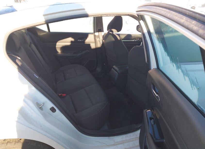 Photo 8 of 2021 Nissan Altima SV FWD (VIN 1N4BL4DV7MN387903)