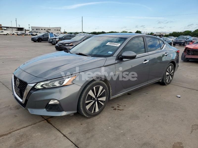 Photo 3 of 2021 NISSAN ALTIMA SV N/A (VIN 1N4BL4DV7MN396925)