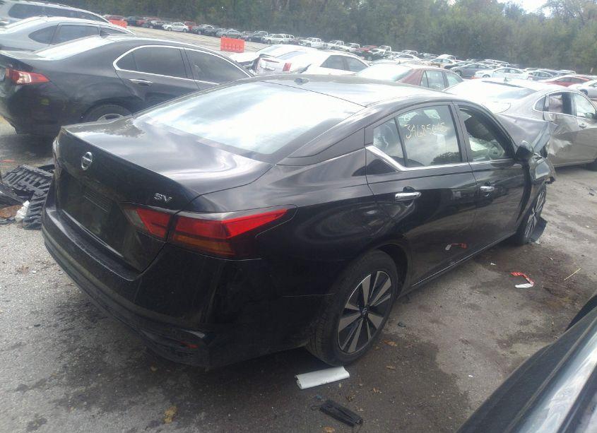 Photo 4 of 2021 Nissan Altima SV FWD (VIN 1N4BL4DV7MN397945)