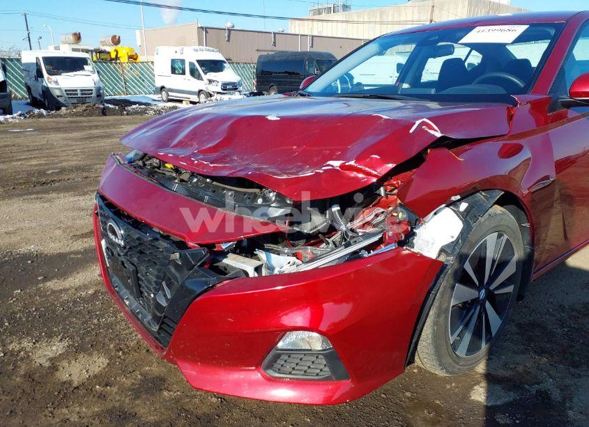 Photo 6 of 2021 Nissan Altima SV FWD (VIN 1N4BL4DV7MN418518)