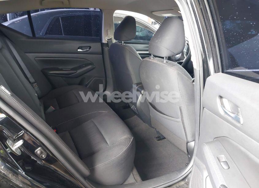 Photo 8 of 2022 Nissan Altima SV FWD (VIN 1N4BL4DV7NN324141)