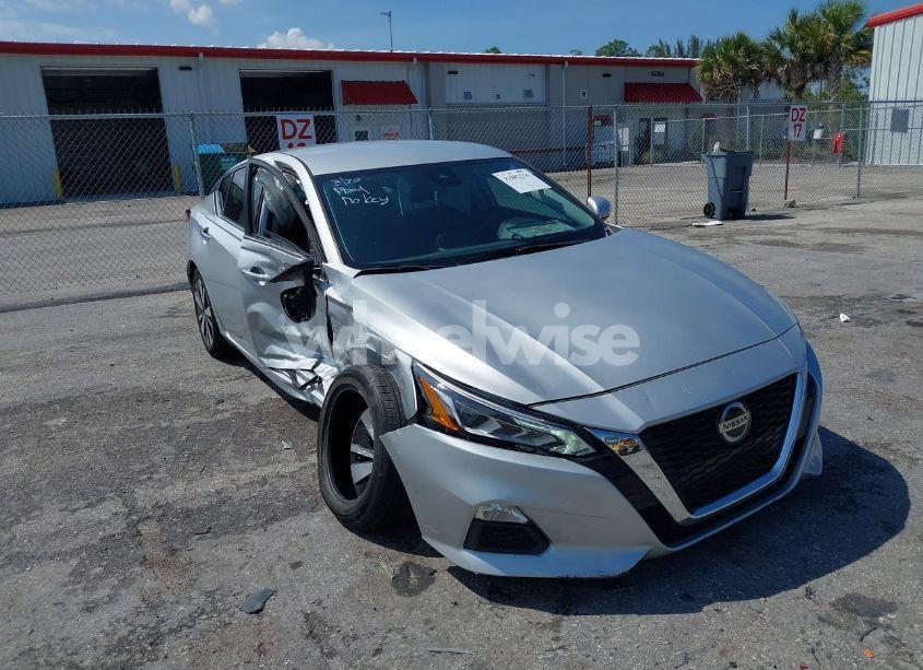 Photo 6 of 2022 Nissan Altima SV FWD (VIN 1N4BL4DV7NN410422)