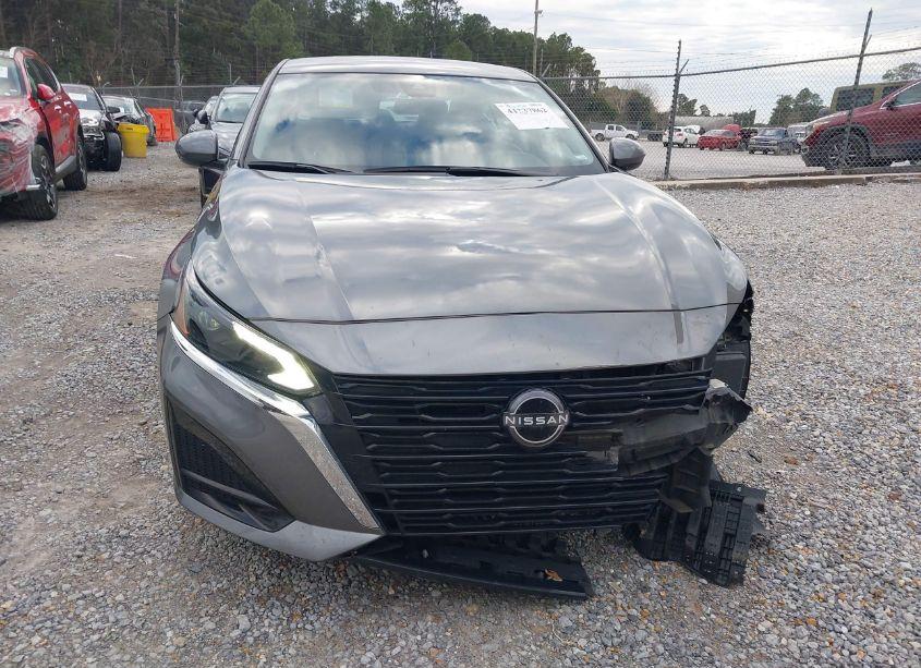 Photo 13 of 2023 Nissan Altima SV FWD (VIN 1N4BL4DV7PN326099)