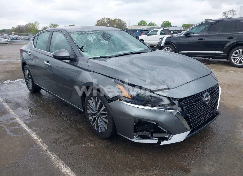 2023 Nissan Altima SV FWD (VIN 1N4BL4DV7PN328287) main photo