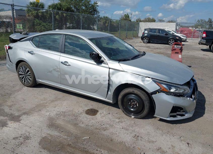 2023 Nissan Altima SV FWD (VIN 1N4BL4DV7PN340259) main photo
