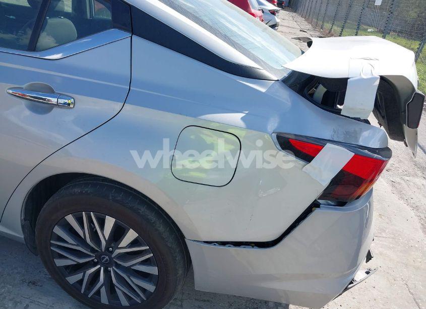 Photo 12 of 2023 Nissan Altima SV FWD (VIN 1N4BL4DV7PN340259)