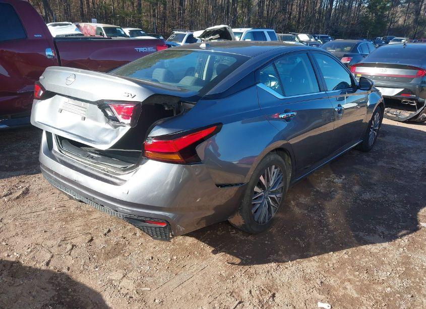 Photo 4 of 2023 Nissan Altima SV FWD (VIN 1N4BL4DV7PN345574)