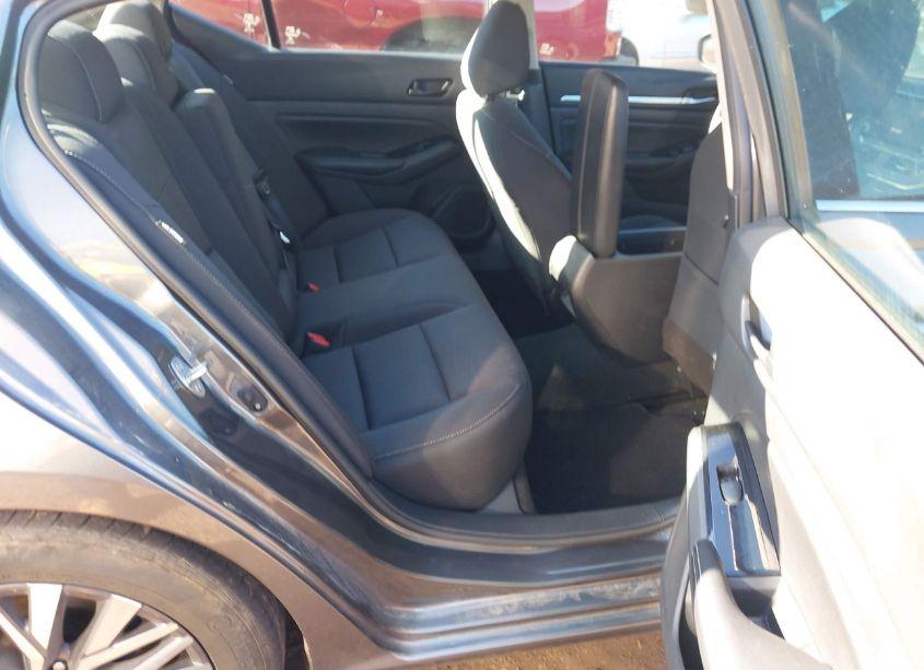 Photo 8 of 2023 Nissan Altima SV FWD (VIN 1N4BL4DV7PN345574)