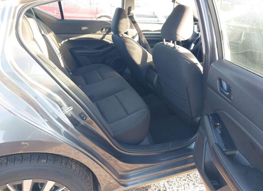 Photo 8 of 2023 Nissan Altima SV FWD (VIN 1N4BL4DV7PN346529)