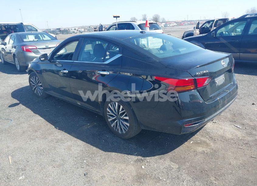 Photo 3 of 2023 Nissan Altima SV FWD (VIN 1N4BL4DV7PN387968)