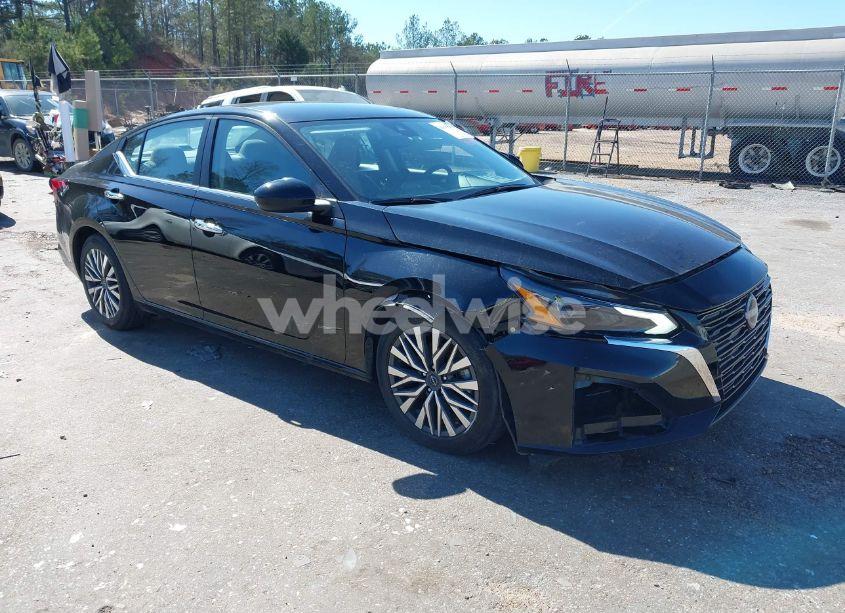 2023 Nissan Altima SV FWD (VIN 1N4BL4DV7PN388408) main photo