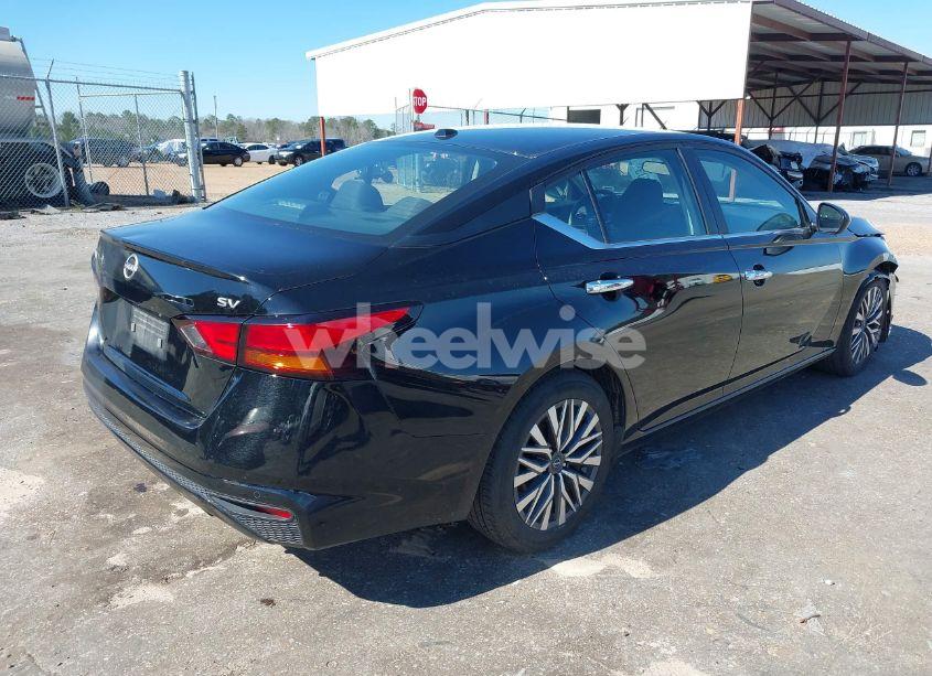 Photo 4 of 2023 Nissan Altima SV FWD (VIN 1N4BL4DV7PN388408)