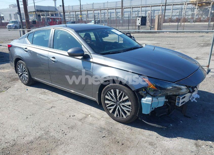 2023 Nissan Altima SV FWD (VIN 1N4BL4DV7PN398839) main photo