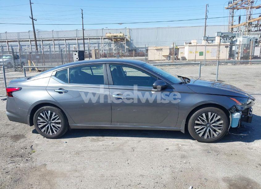 Photo 14 of 2023 Nissan Altima SV FWD (VIN 1N4BL4DV7PN398839)