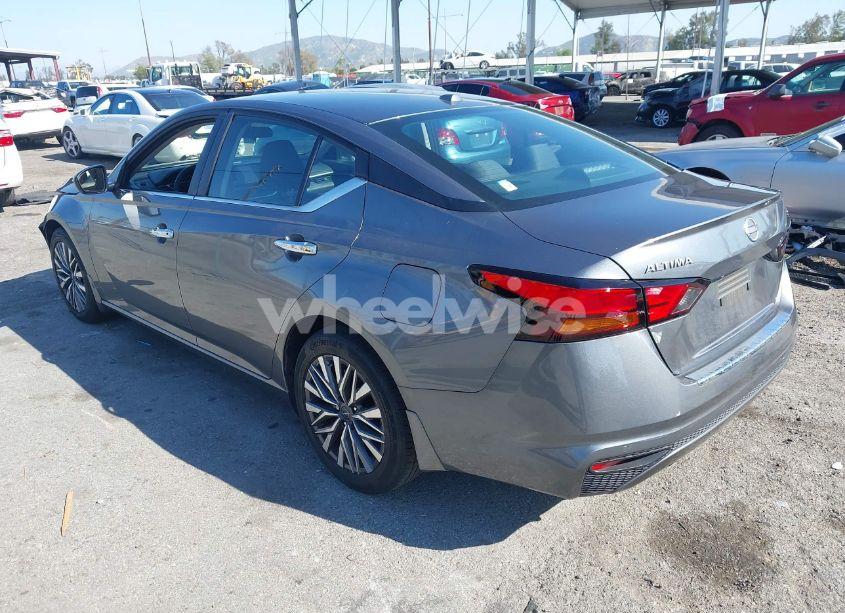 Photo 3 of 2023 Nissan Altima SV FWD (VIN 1N4BL4DV7PN398839)