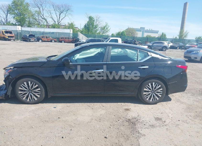 Photo 14 of 2023 Nissan Altima SV FWD (VIN 1N4BL4DV7PN404915)