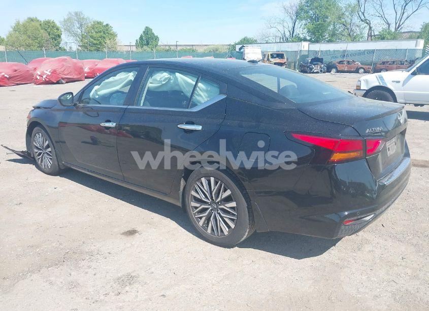 Photo 3 of 2023 Nissan Altima SV FWD (VIN 1N4BL4DV7PN404915)