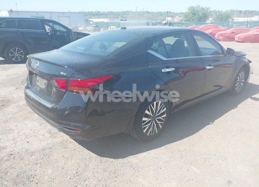 Photo 4 of 2023 Nissan Altima SV FWD (VIN 1N4BL4DV7PN404915)