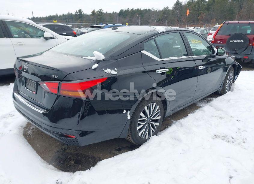 Photo 4 of 2023 Nissan Altima SV FWD (VIN 1N4BL4DV7PN416739)
