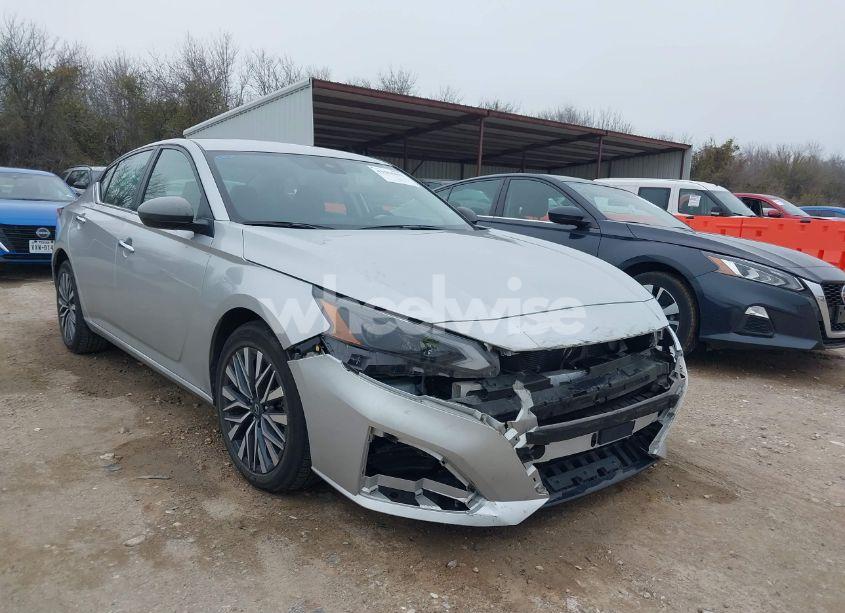 2024 Nissan Altima SV FWD (VIN 1N4BL4DV7RN304056) main photo