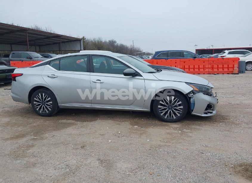 Photo 13 of 2024 Nissan Altima SV FWD (VIN 1N4BL4DV7RN304056)