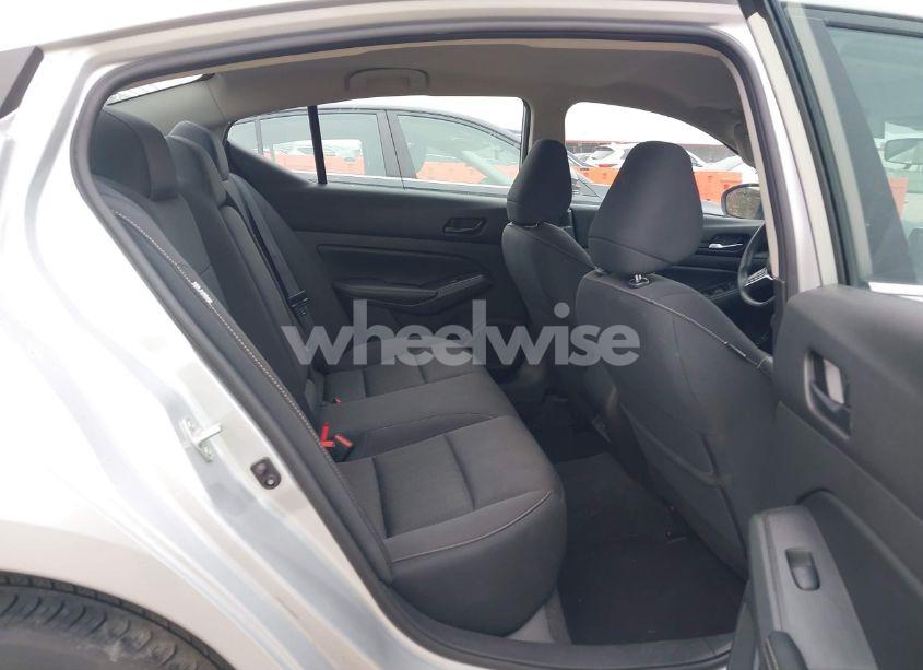 Photo 8 of 2024 Nissan Altima SV FWD (VIN 1N4BL4DV7RN304056)