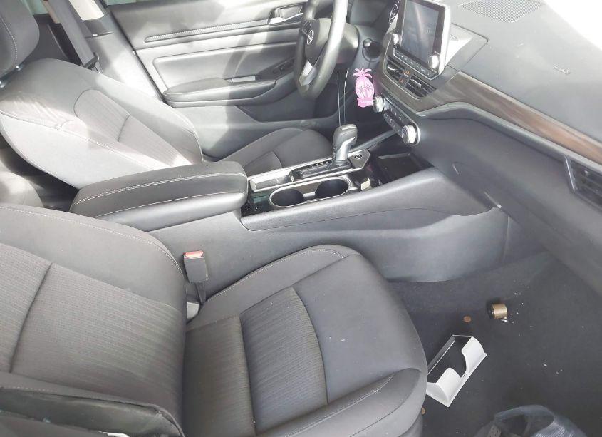 Photo 5 of 2024 Nissan Altima SV FWD (VIN 1N4BL4DV7RN305787)