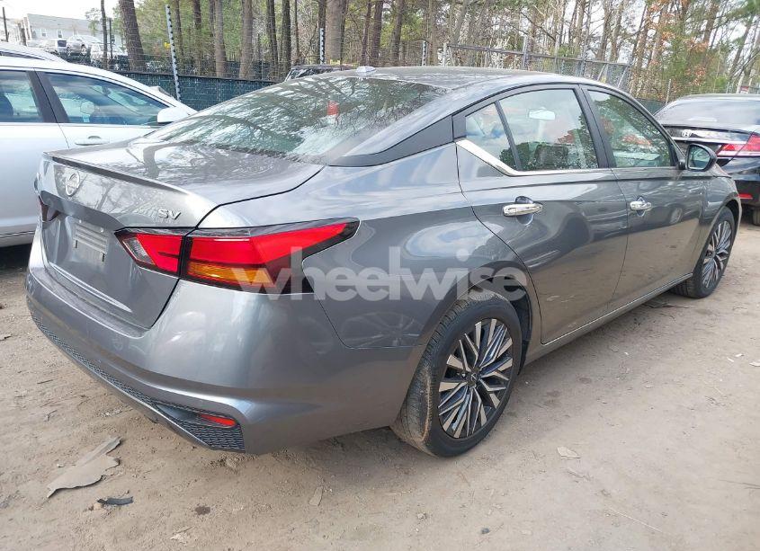 Photo 4 of 2024 Nissan Altima SV FWD (VIN 1N4BL4DV7RN311427)