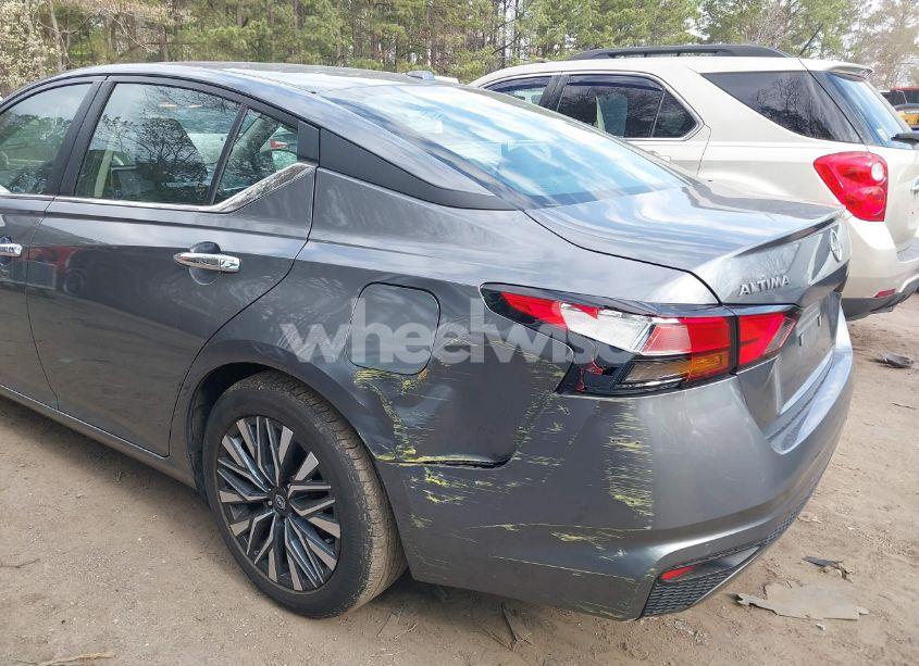 Photo 6 of 2024 Nissan Altima SV FWD (VIN 1N4BL4DV7RN311427)