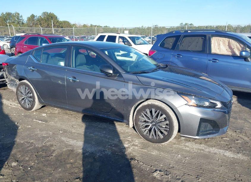 Photo 13 of 2024 Nissan Altima SV FWD (VIN 1N4BL4DV7RN328213)