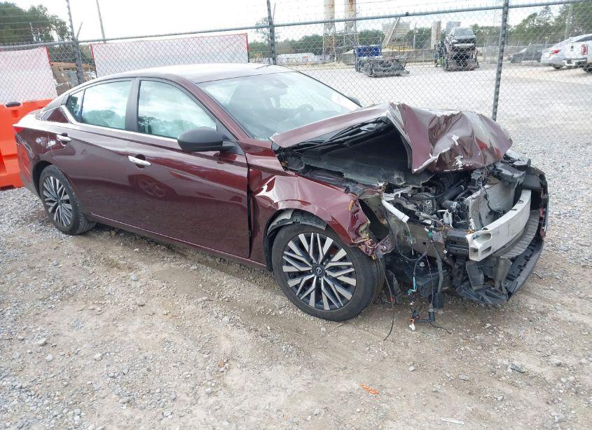 2024 Nissan Altima SV FWD (VIN 1N4BL4DV7RN335582) main photo