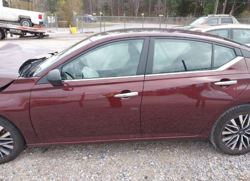 Photo 14 of 2024 Nissan Altima SV FWD (VIN 1N4BL4DV7RN335582)