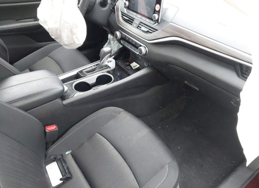 Photo 5 of 2024 Nissan Altima SV FWD (VIN 1N4BL4DV7RN335582)