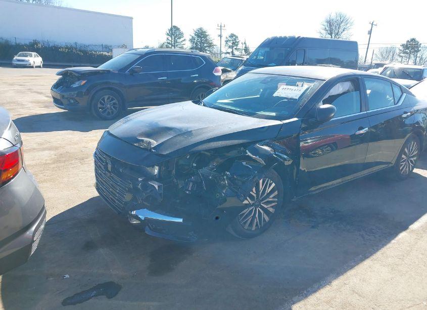 Photo 6 of 2024 Nissan Altima SV FWD (VIN 1N4BL4DV7RN417067)