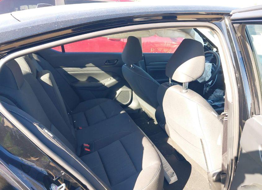 Photo 8 of 2024 Nissan Altima SV FWD (VIN 1N4BL4DV7RN417067)