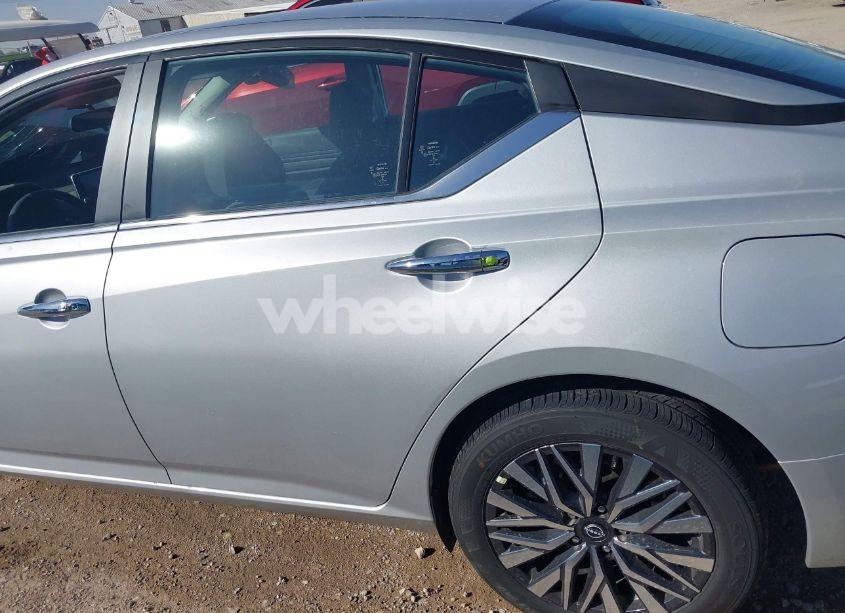 Photo 13 of 2025 Nissan Altima SV FWD (VIN 1N4BL4DV7SN357393)