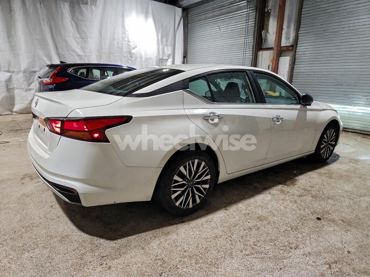 Photo 3 of 2025 NISSAN ALTIMA SV (VIN 1N4BL4DV7SN359404)