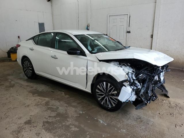 Photo 3 of 2025 NISSAN ALTIMA SV (VIN 1N4BL4DV7SN372704)