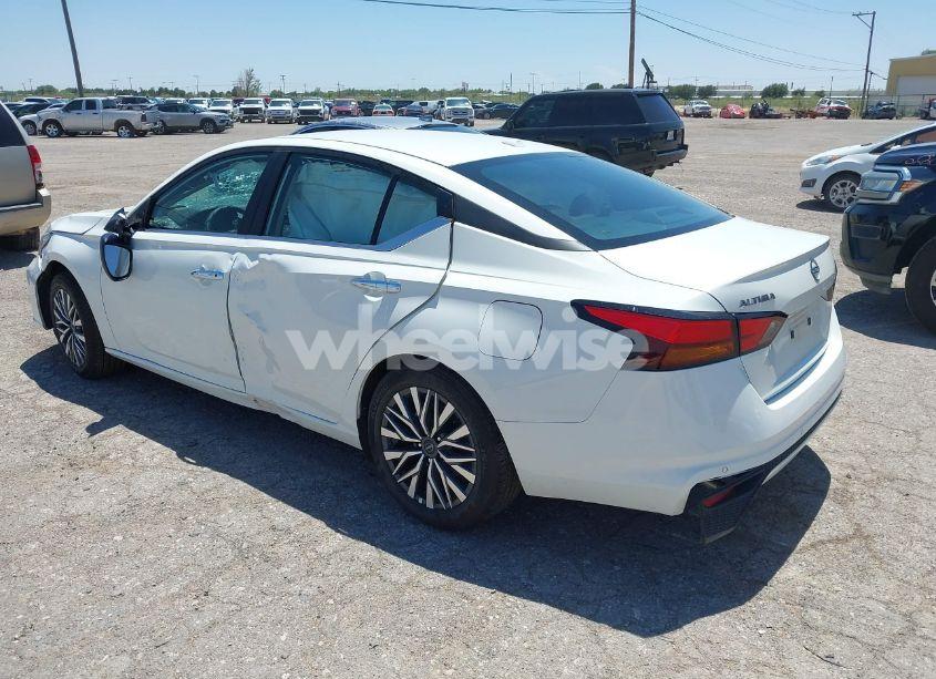 Photo 3 of 2025 Nissan Altima SV FWD (VIN 1N4BL4DV7SN373965)