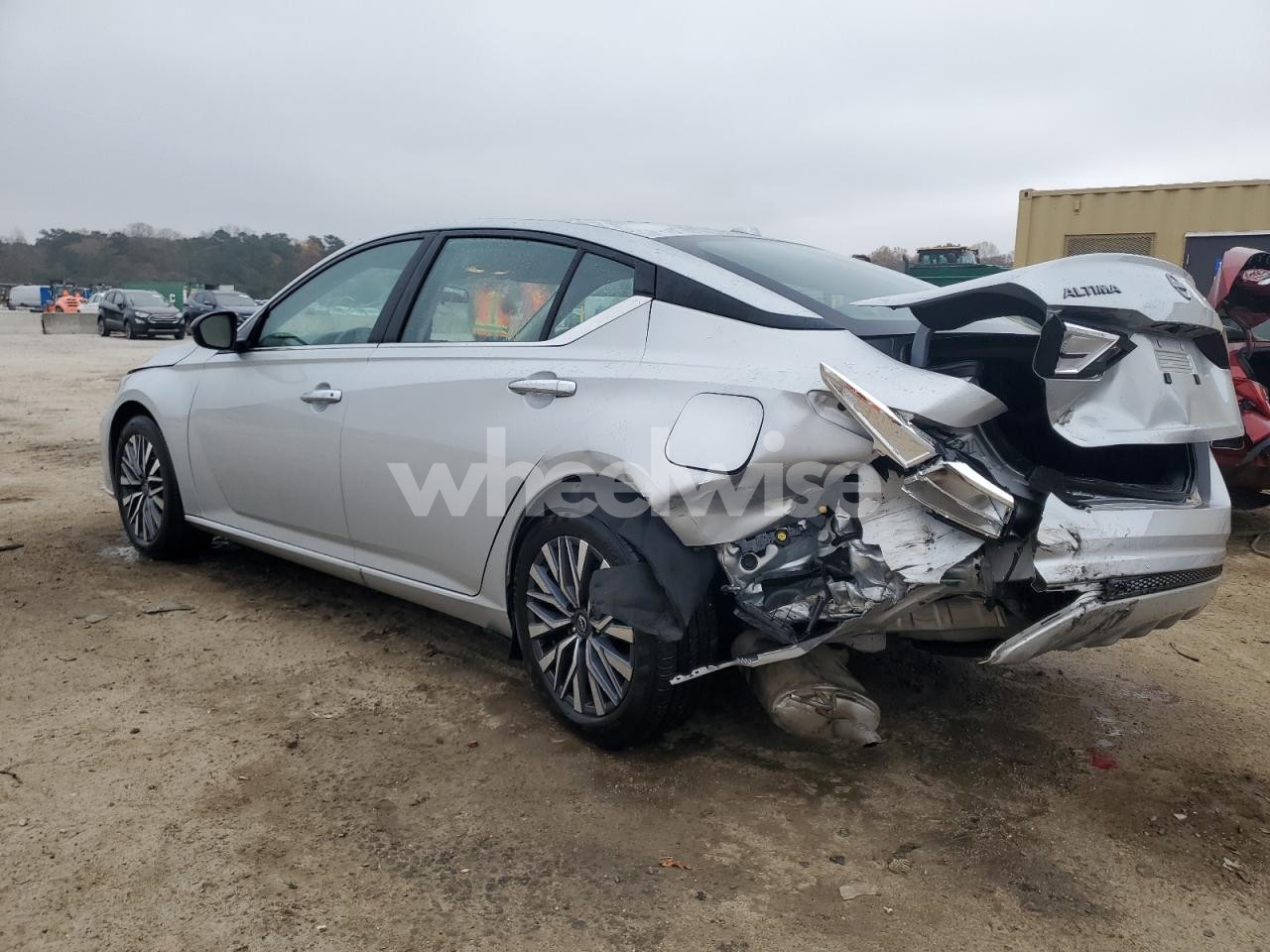 Photo 2 of 2025 NISSAN ALTIMA SV (VIN 1N4BL4DV7SN377689)