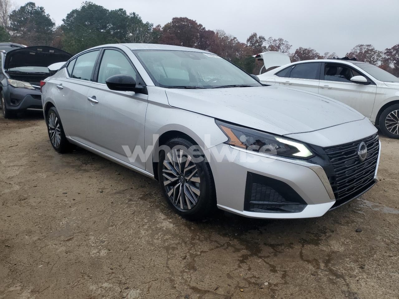 Photo 4 of 2025 NISSAN ALTIMA SV (VIN 1N4BL4DV7SN377689)