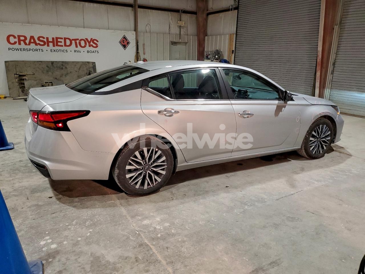 Photo 3 of 2025 NISSAN ALTIMA SV (VIN 1N4BL4DV7SN379880)