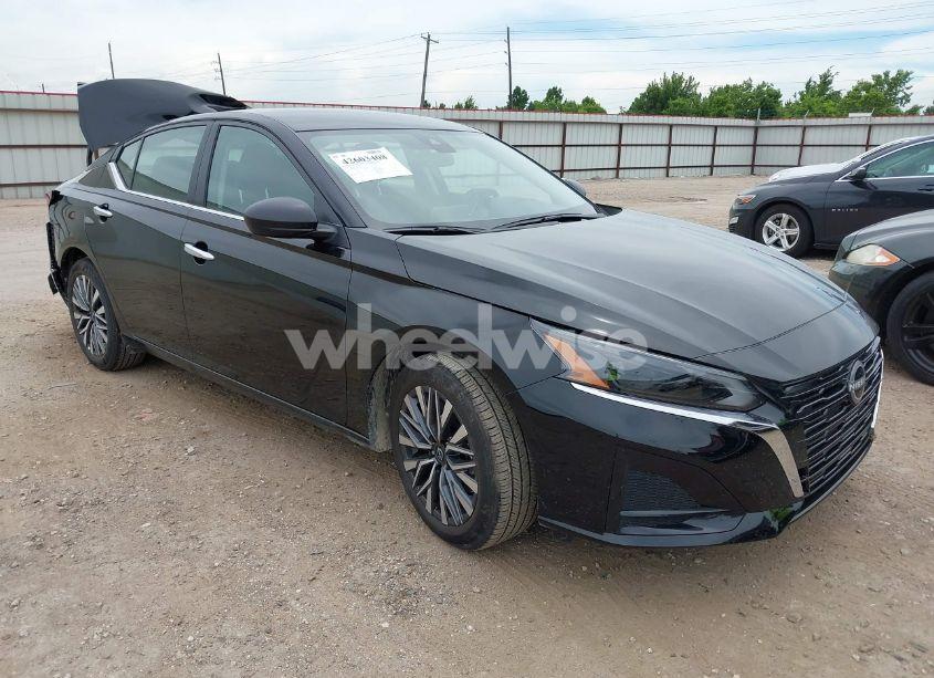 2025 Nissan Altima SV FWD (VIN 1N4BL4DV7SN398042) main photo