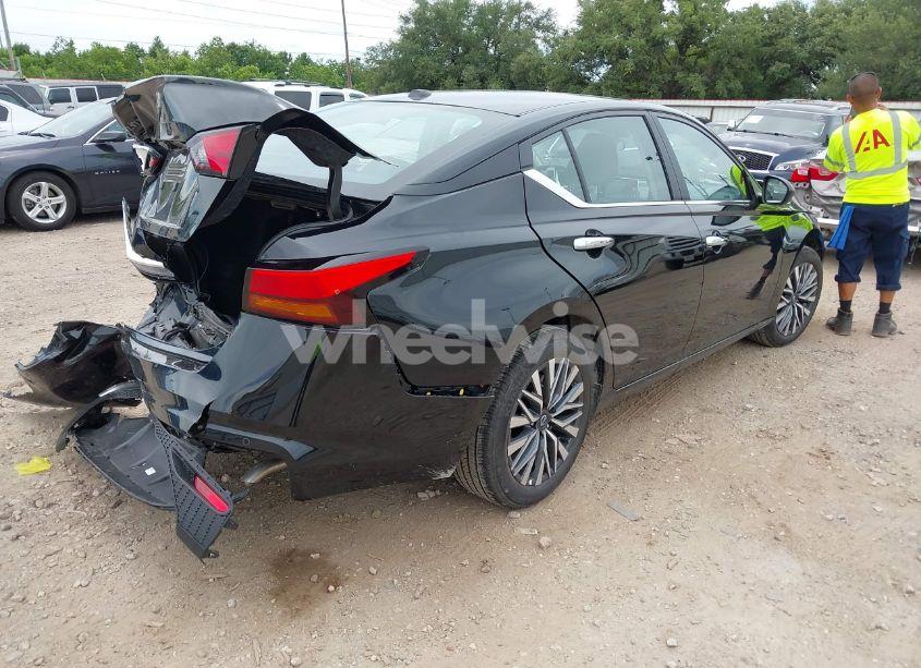 Photo 4 of 2025 Nissan Altima SV FWD (VIN 1N4BL4DV7SN398042)